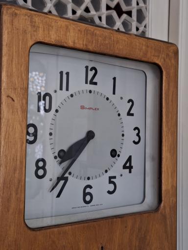 عکس موزه زمان