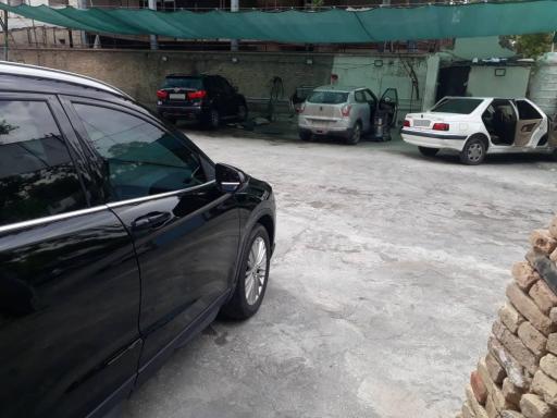 پارکینگ و کارواش صادقی