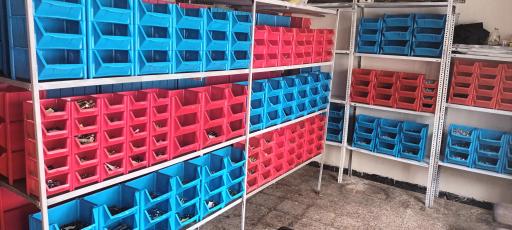 عکس پیچ و مهره فروشی