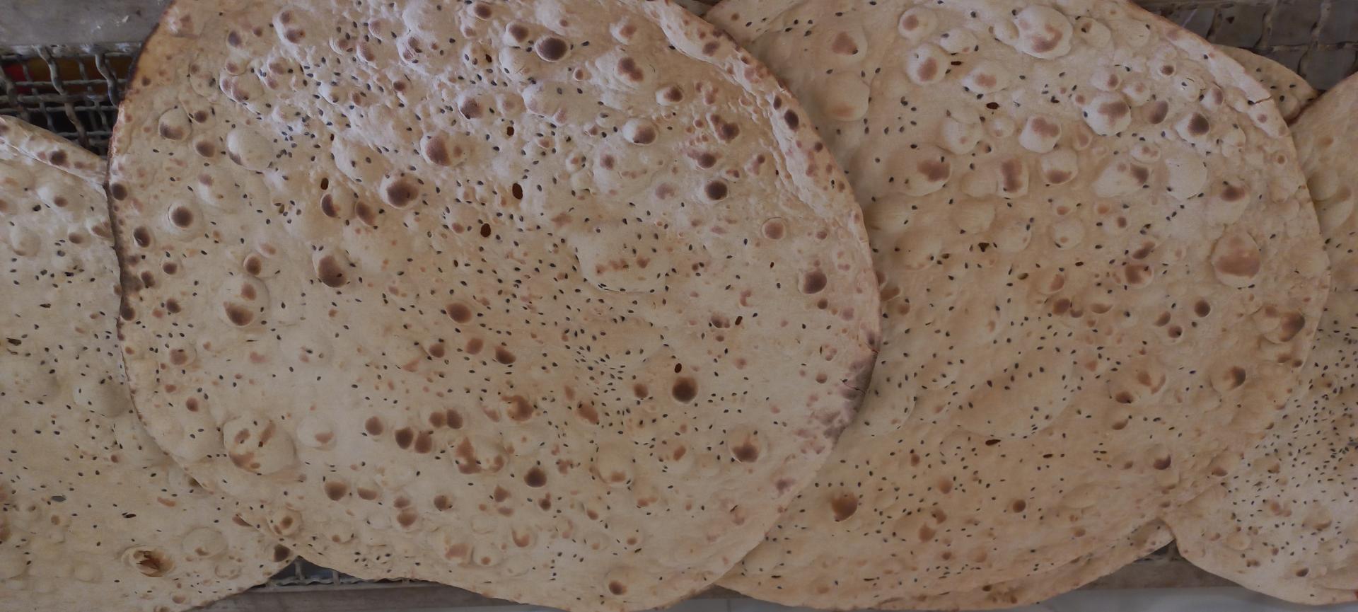 عکس نانوایی سنتی یاقوت