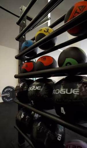 عکس باشگاه بانوان M2