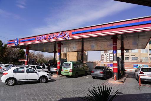 عکس پمپ بنزین اختصاصی کاوه