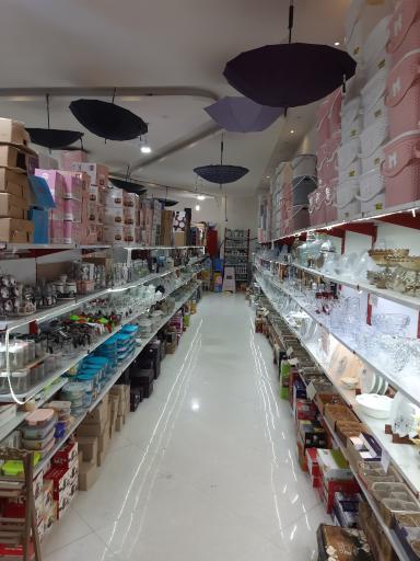 عکس مجموعه بزرگ کوروش پلاستیک خانه وآشپزخانه