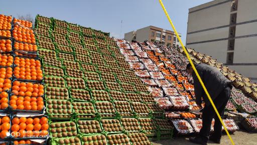 عکس ارزانسرای میوه محله حکیمیه