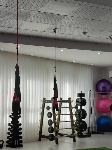 عکس مرکز حرکات اصلاحی و باشگاه سترن ملیکا پاشایی