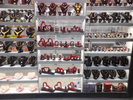 عکس گالری نقره و بدلیجات یونیک 