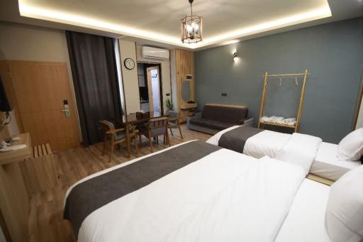 عکس هتل خانه مادری