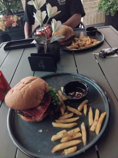 عکس هتل خانه مادری