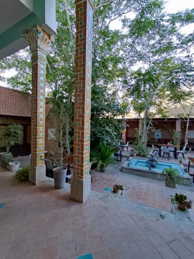 عکس اقامتگاه سنتی درجه یک آریو