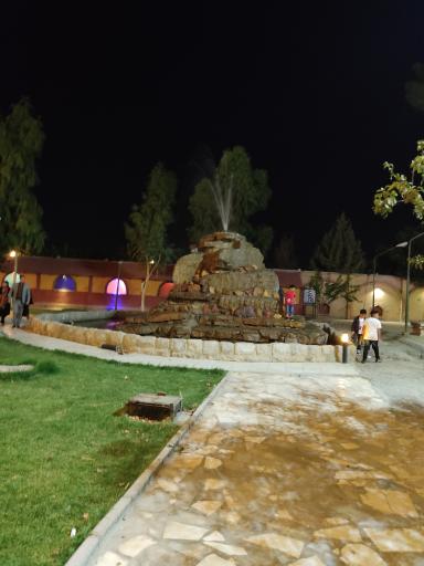 عکس باغ تالار نیلوفر اصفهان