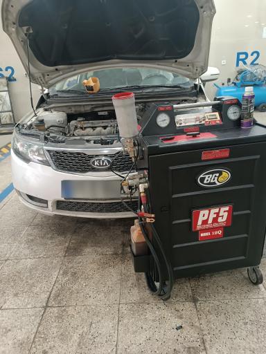 عکس نمایندگی هیوندای و کیا (مهندس زارعی)