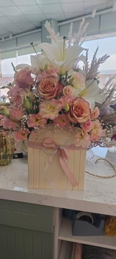 عکس کافه گل دیلا