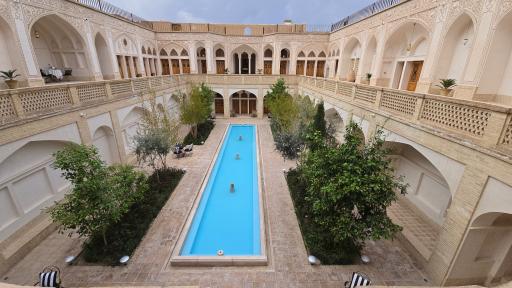 بوتیک هتل بالابان