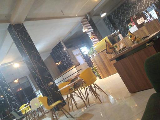 عکس کافه طلایی