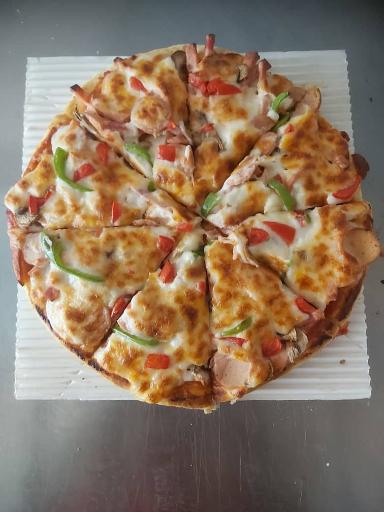 عکس ساندویچ فست فود رولینجا