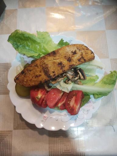 ساندویچ فست فود رولینجا