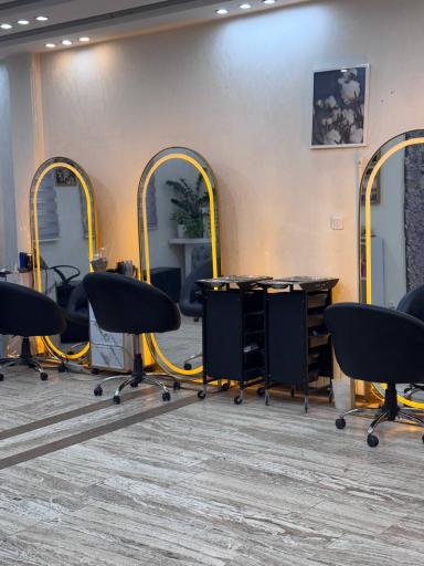 عکس سالن زیبایی شاین