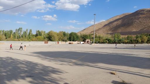عکس پارکینگ عمومی تفریحگاه سیاسرد