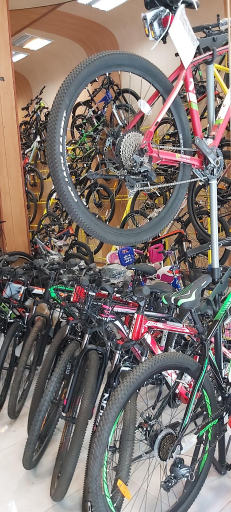 عکس دوچرخه و موتورسیکلت ریاحی