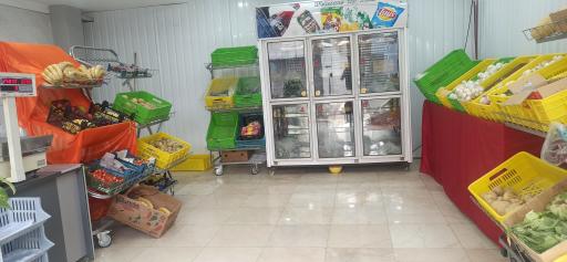 عکس میوه و سبزی فروشی شاهان