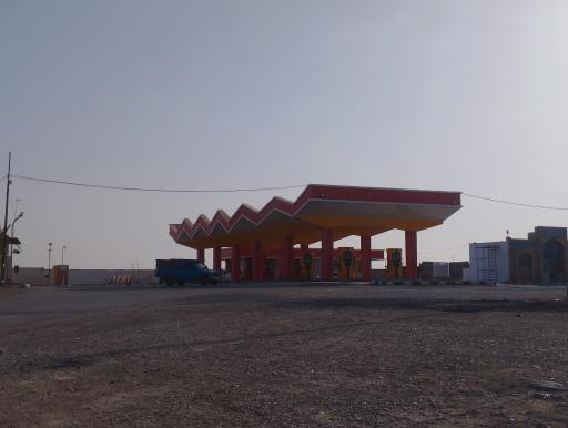 عکس پمپ بنزین