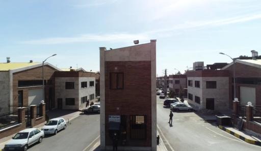 عکس شرکت صنعتی پیشگامانفرگویا (P.G.F)