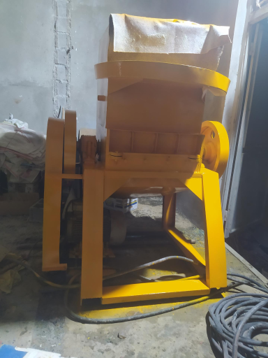 عکس فروشگاه سبد و کارتن موزی خدایی