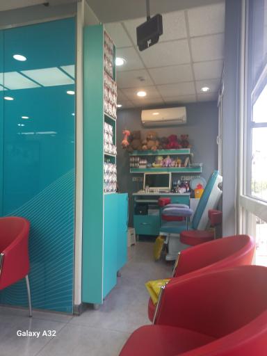 عکس آزمایشگاه تشخیص طبی زیباشهر