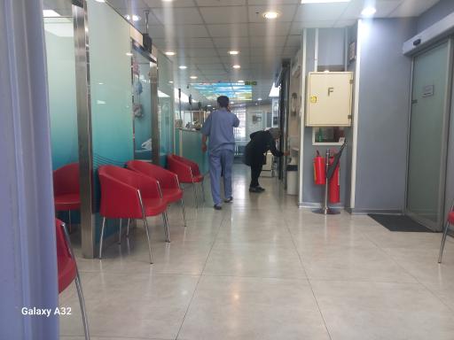 عکس آزمایشگاه تشخیص طبی زیباشهر