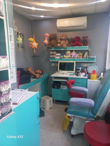 عکس آزمایشگاه تشخیص طبی زیباشهر