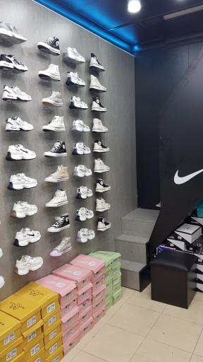 عکس کتونی هکتور