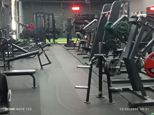 عکس باشگاه بدنسازی سون