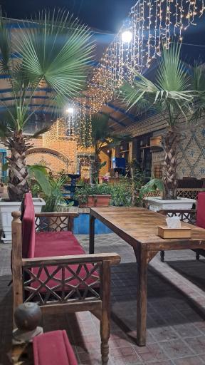 عکس رستوران سنتی عمارت مهر