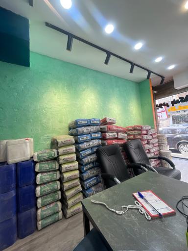 عکس پخش چسب آب بندی هوم فیکس