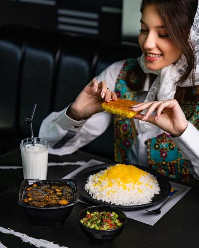 عکس فود فاکتوری الف 