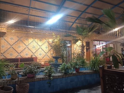 عکس رستوران سنتی عمارت مهر