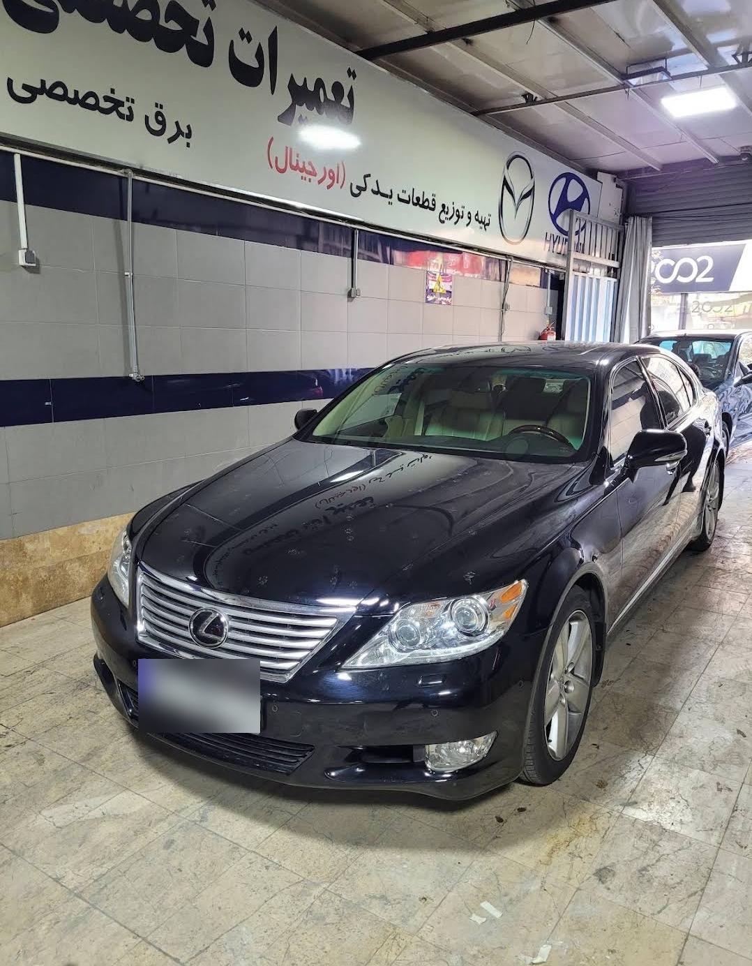 عکس تعمیرگاه لاکچری کامران پیرهادی