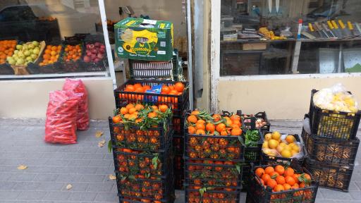 عکس میوه فروشی وهابی