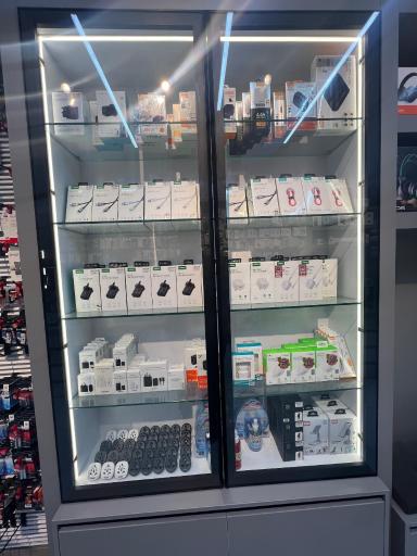 عکس فروشگاه موبایل ترنج