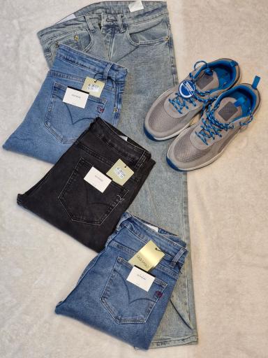 عکس خانه جین بوستان