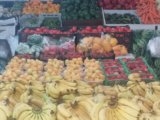 میوه و سبزی چهار فصل