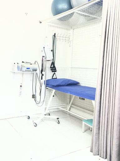 عکس فیزیوتراپی سنایی