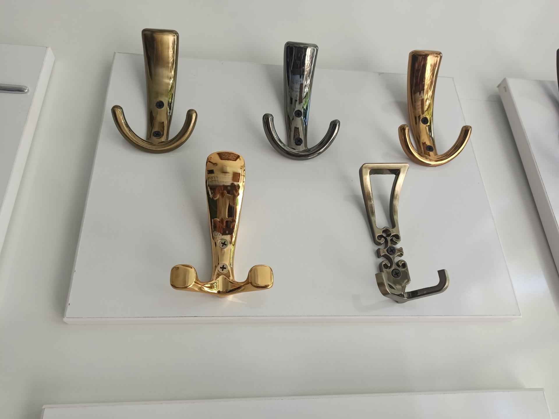 عکس فروشگاه یراق آلات محسن