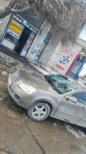 عکس شیشه اتومبیل برتر