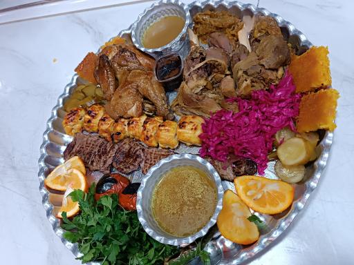 رستوران آویشن 