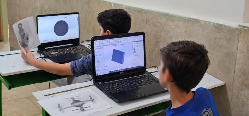 آموزشگاه رباتیک رایمند