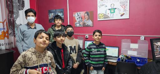 آموزشگاه رباتیک رایمند