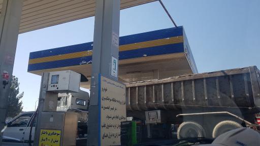 عکس پمپ بنزین دوگانه