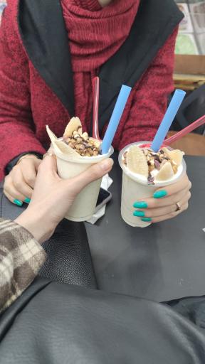 عکس آبمیوه بستنی فروشی تک