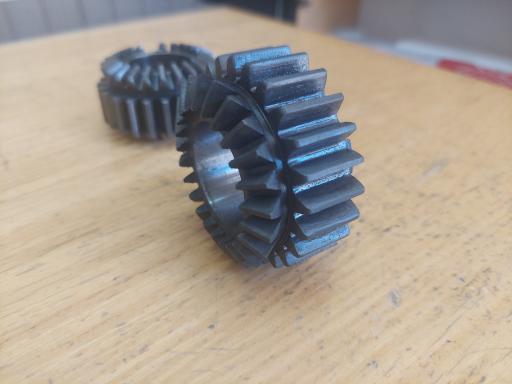 عکس چرخ دنده صنعتی دهقان